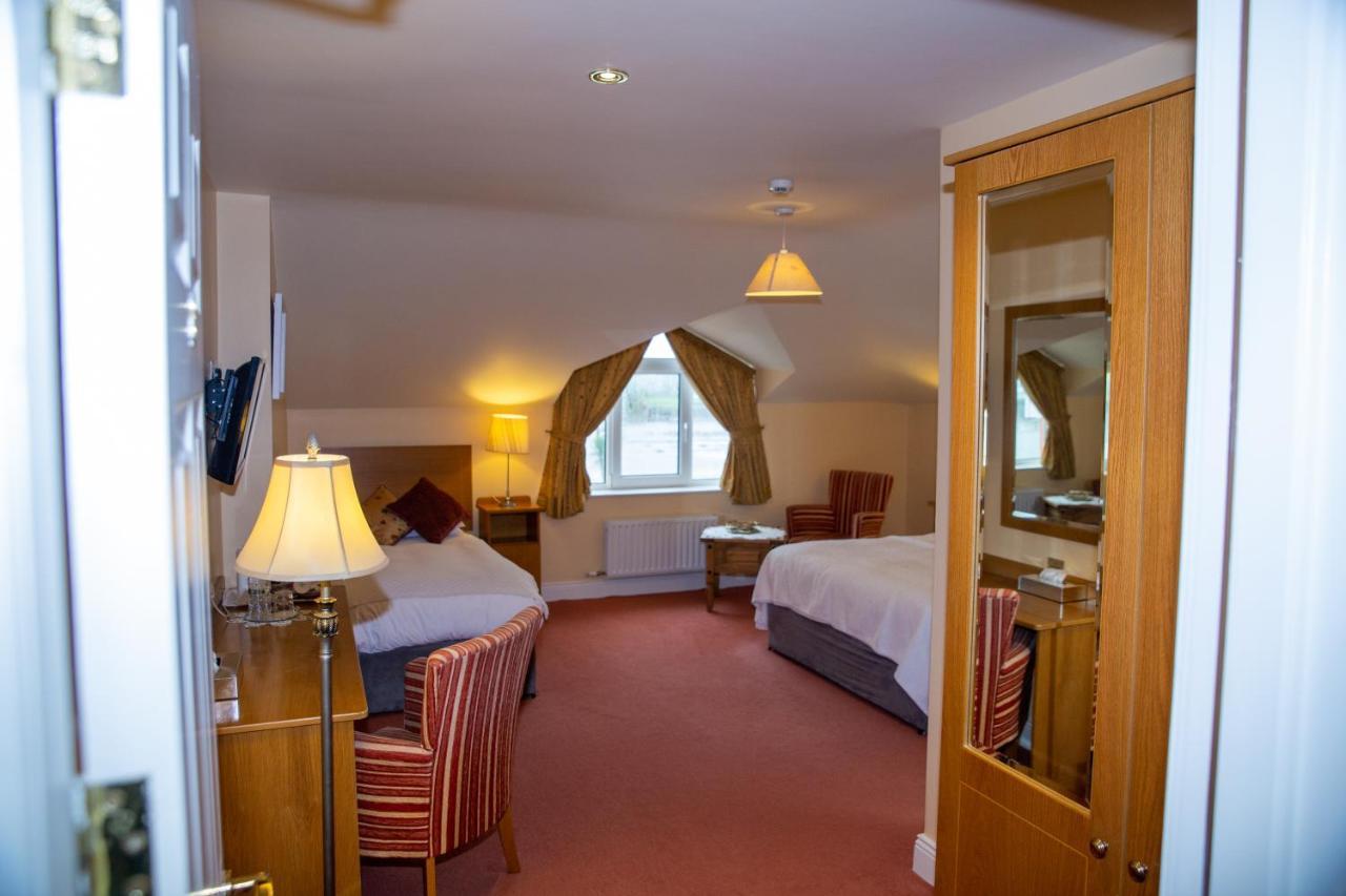 Coastline House Bed & Breakfast Dingle Exterior photo